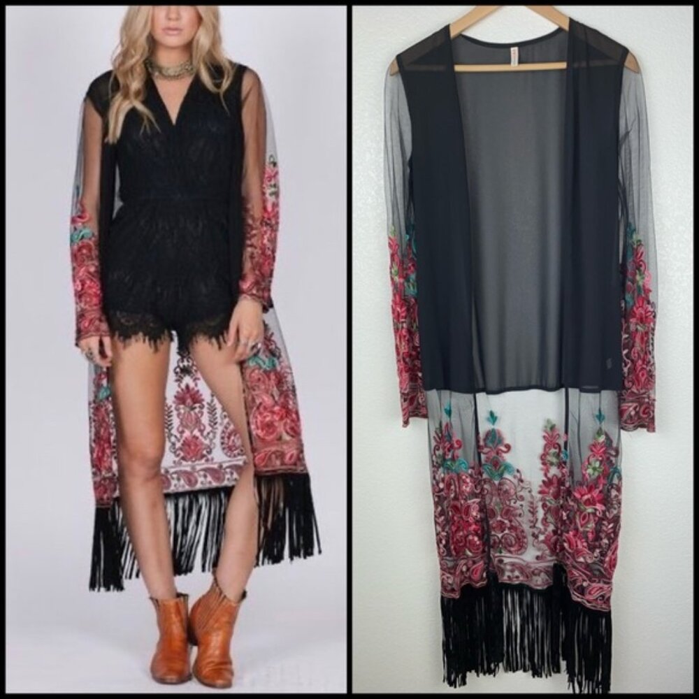 NWOT Gorgeous embroidered sheer duster